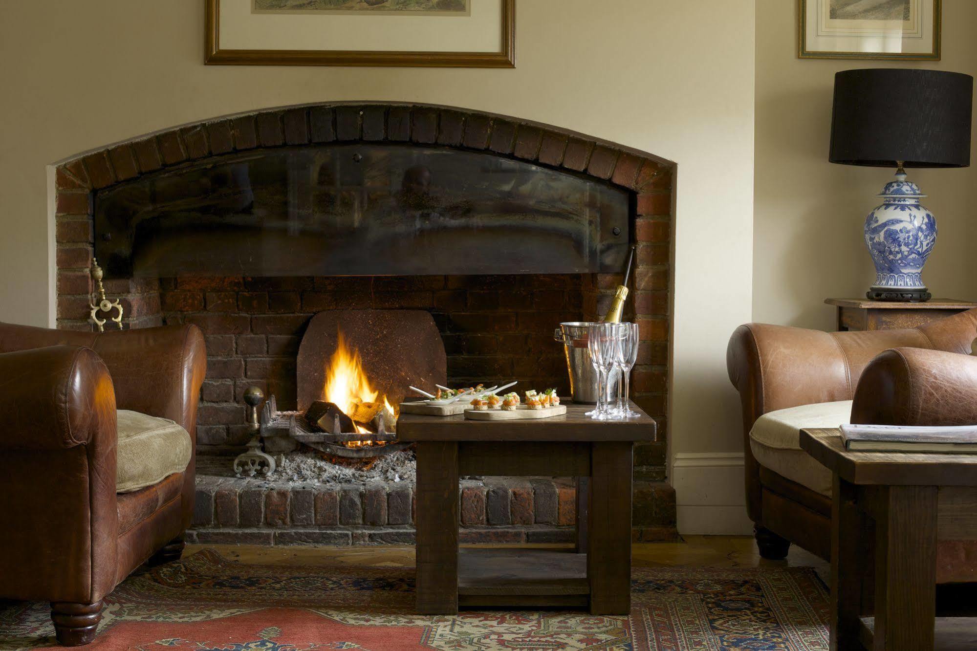 The Royal Oak, Yattendon Frilsham 外观 照片