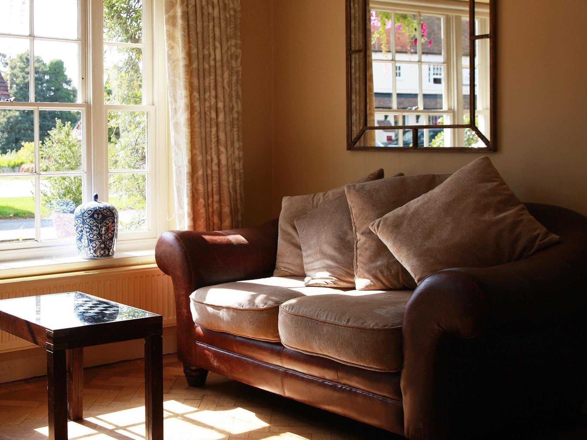 The Royal Oak, Yattendon Frilsham 外观 照片