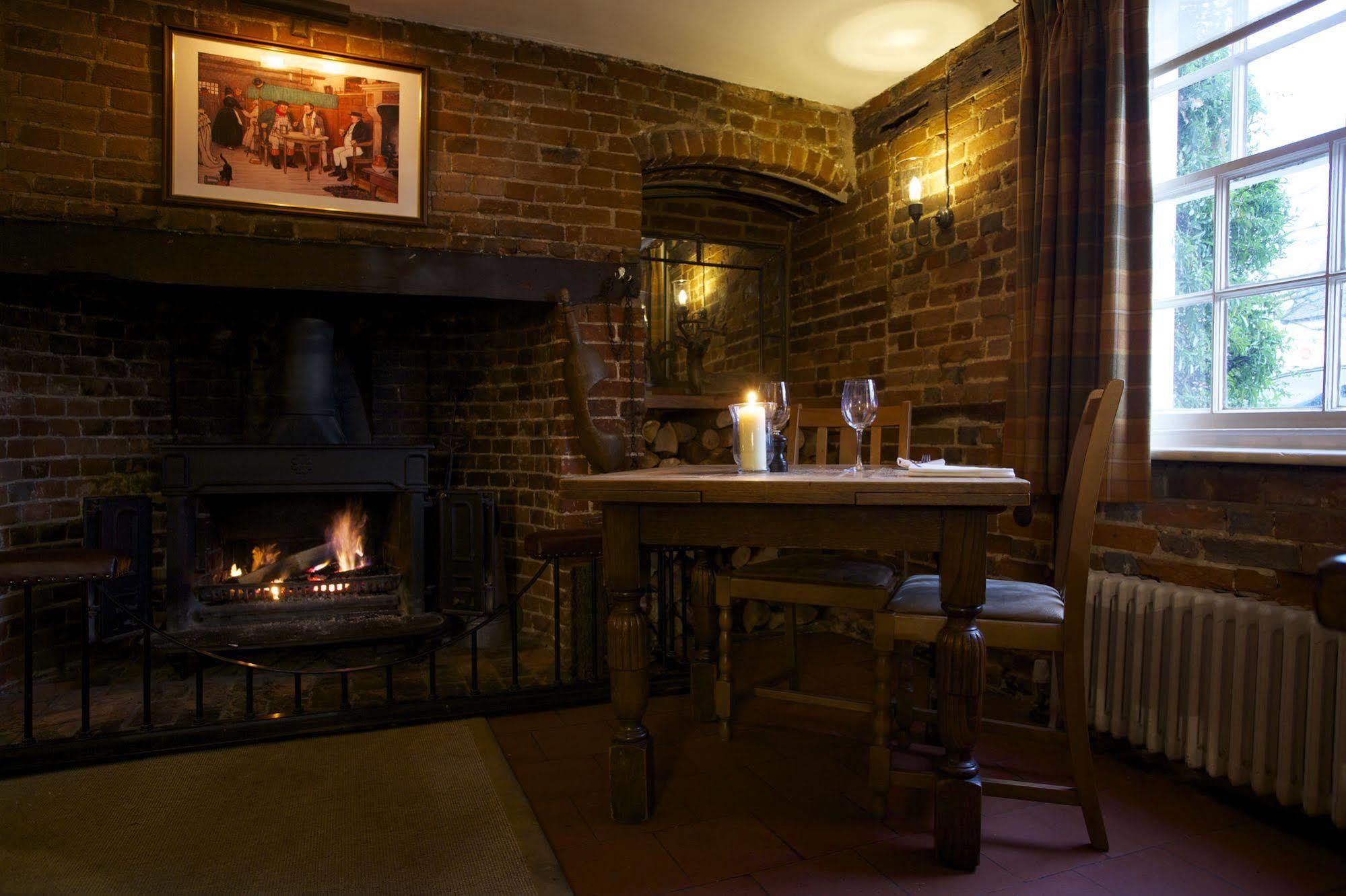The Royal Oak, Yattendon Frilsham 外观 照片
