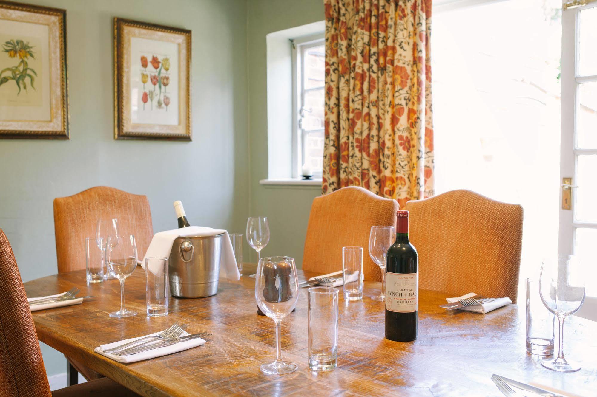The Royal Oak, Yattendon Frilsham 外观 照片