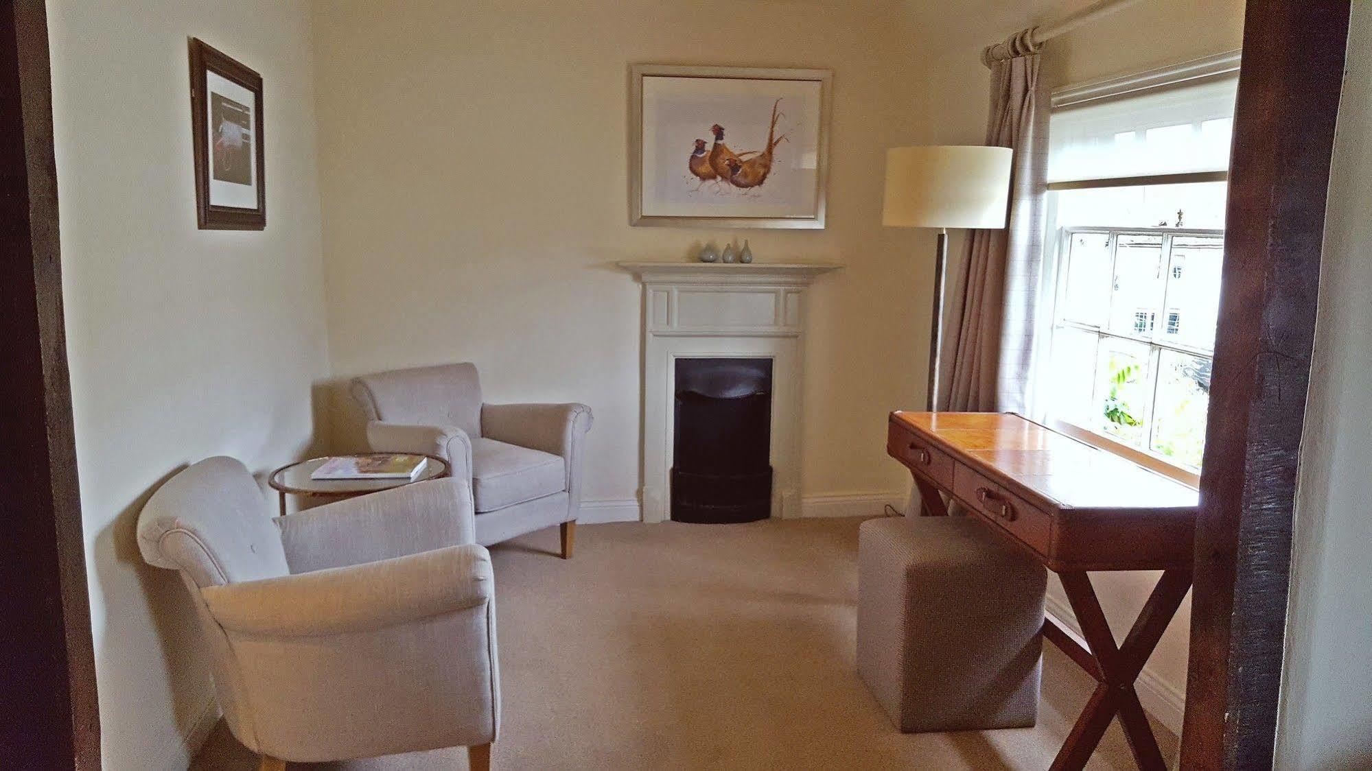 The Royal Oak, Yattendon Frilsham 外观 照片